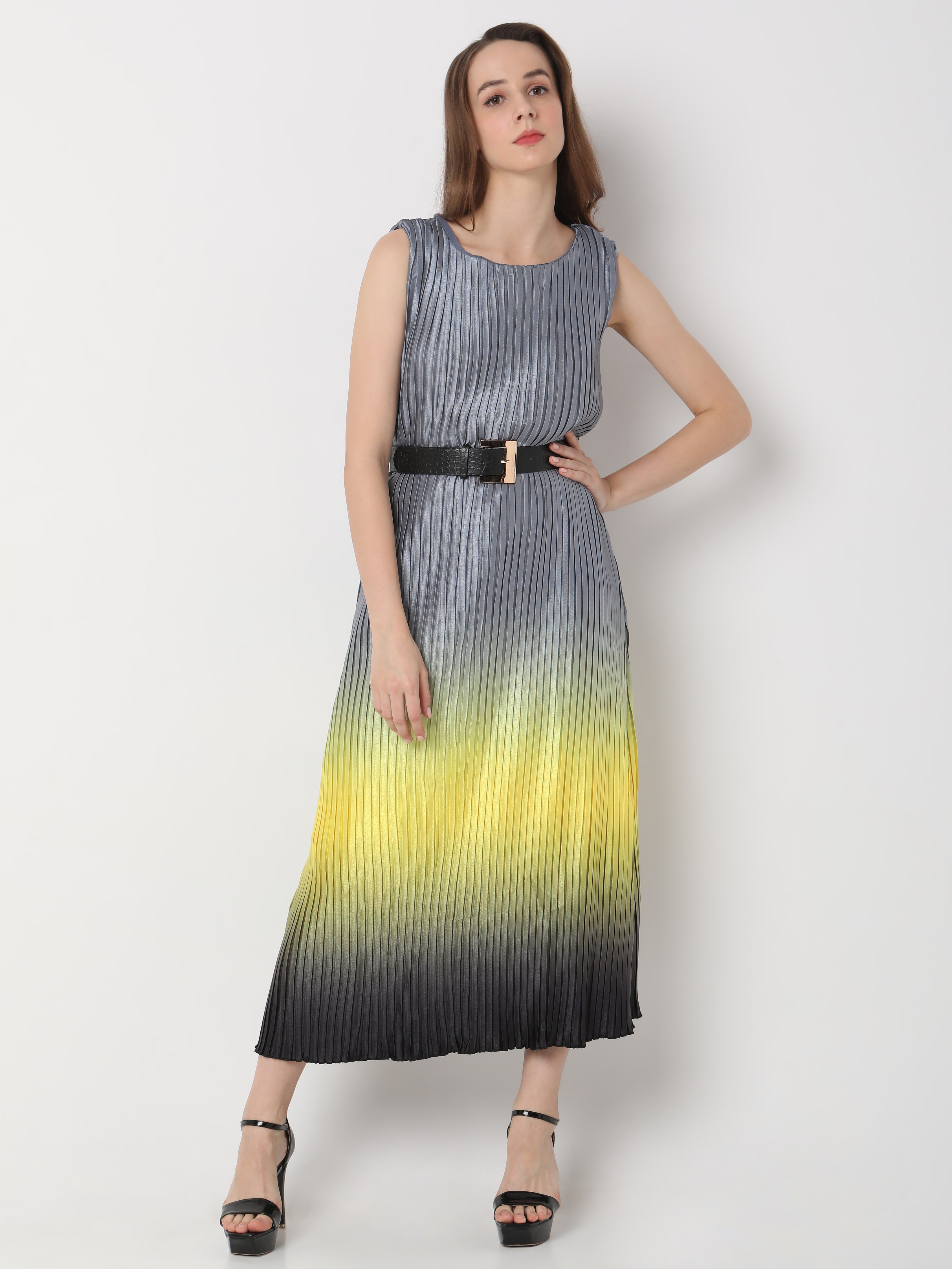 Women's Pleated Ombre Sleeveless Midi Dress
