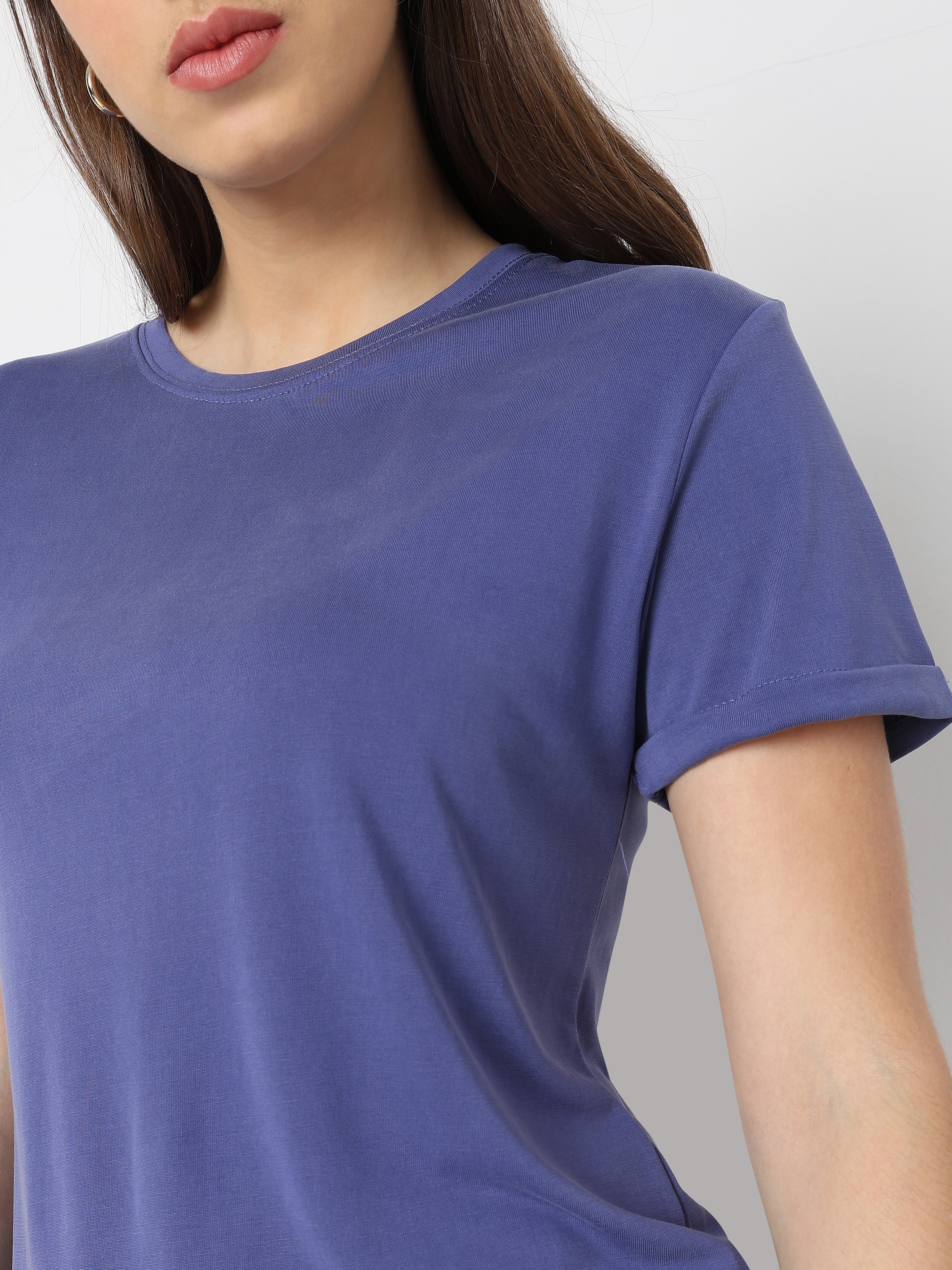 Minimal Everyday Crew Neck Top