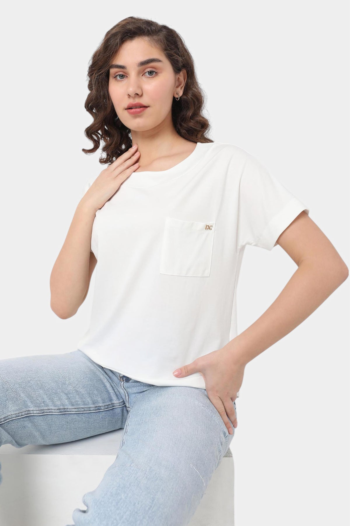White Solid T-Shirt with Pocket Detail