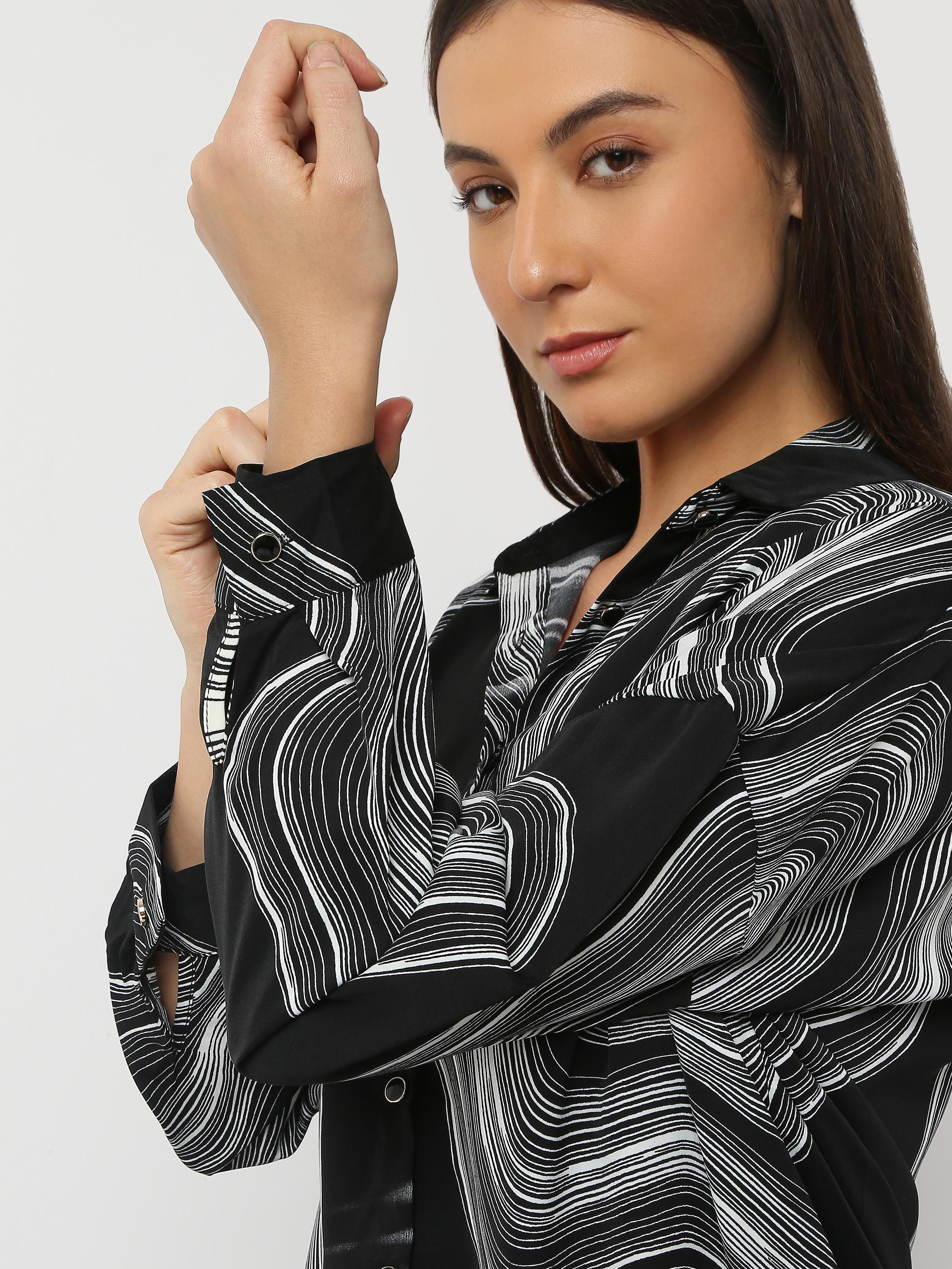 Monochrome Wave Oversized Shirt