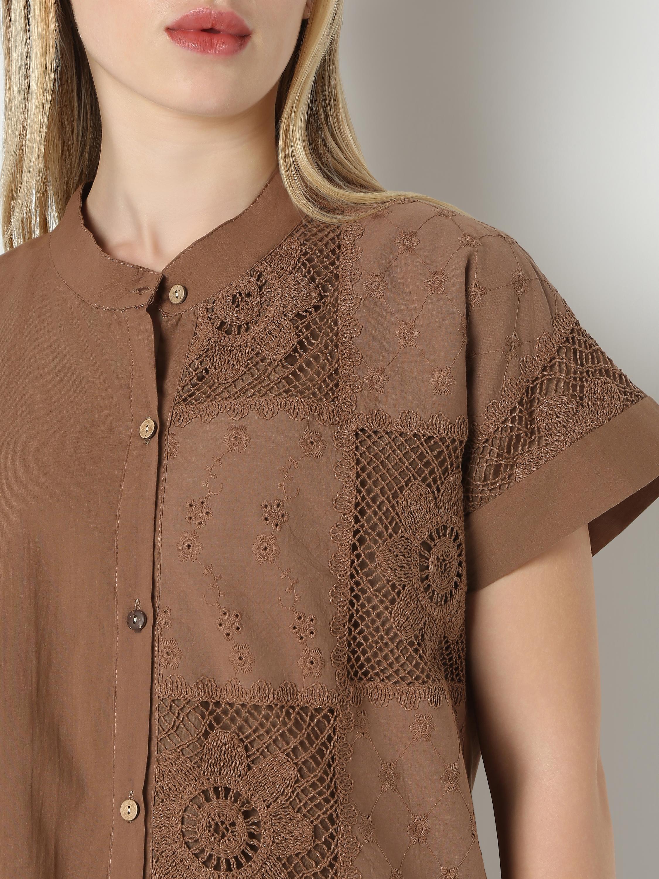 Short-Sleeve Mandarin Collar Shirt