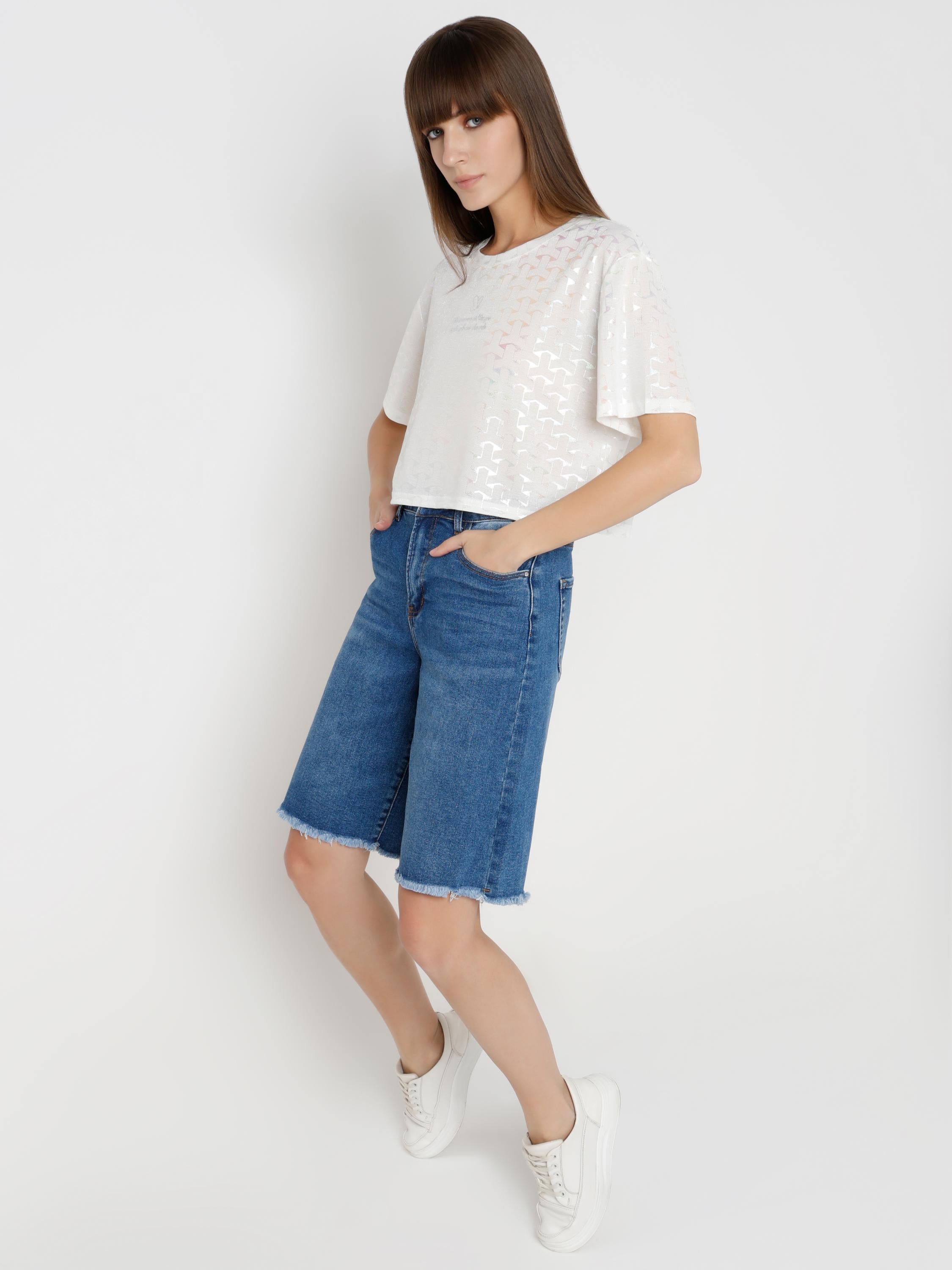 Metallic Pattern Relaxed Tee