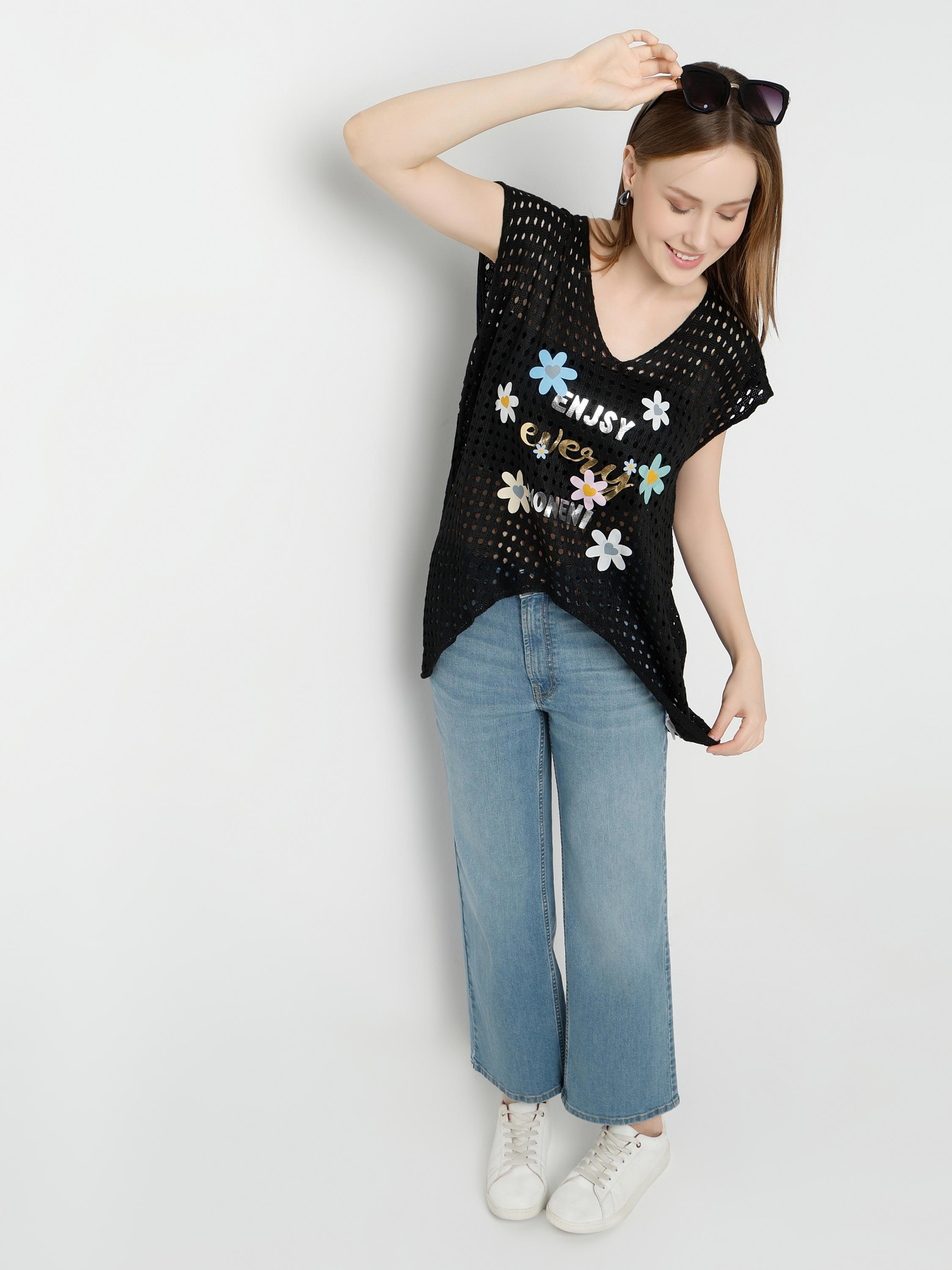 Floral Graphic Mesh Knit Top