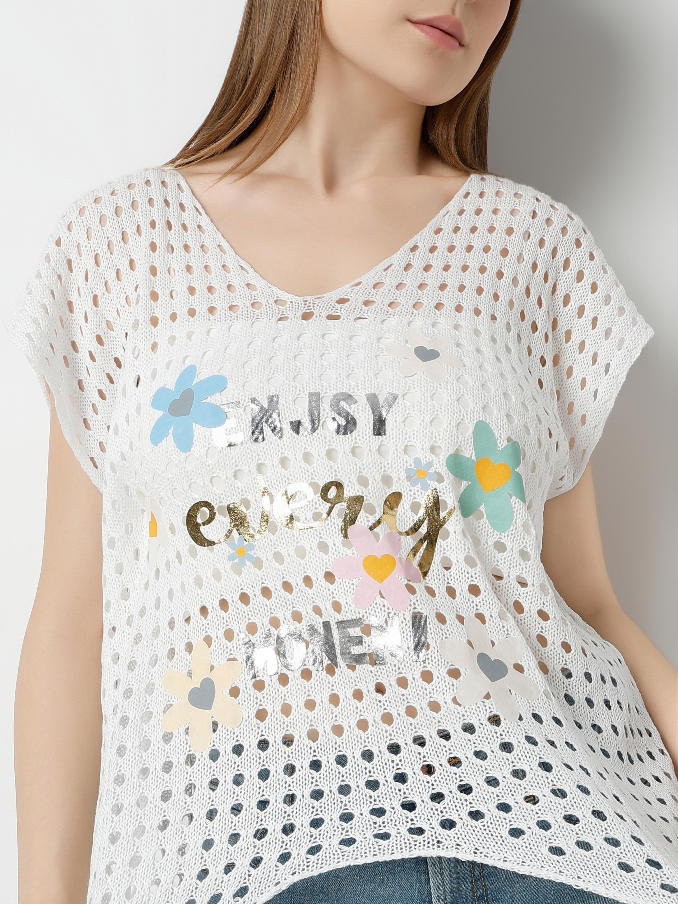 Floral Graphic Mesh Knit Top