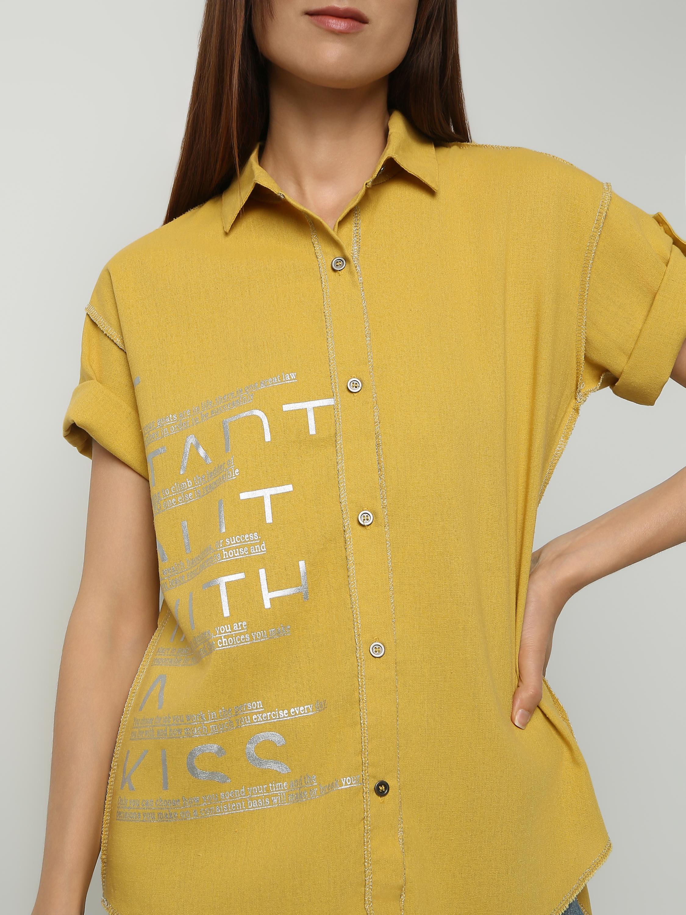 Statement Text Graphic Button Shirt