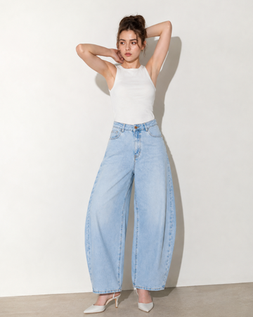 Balloon Fit Leg Jeans