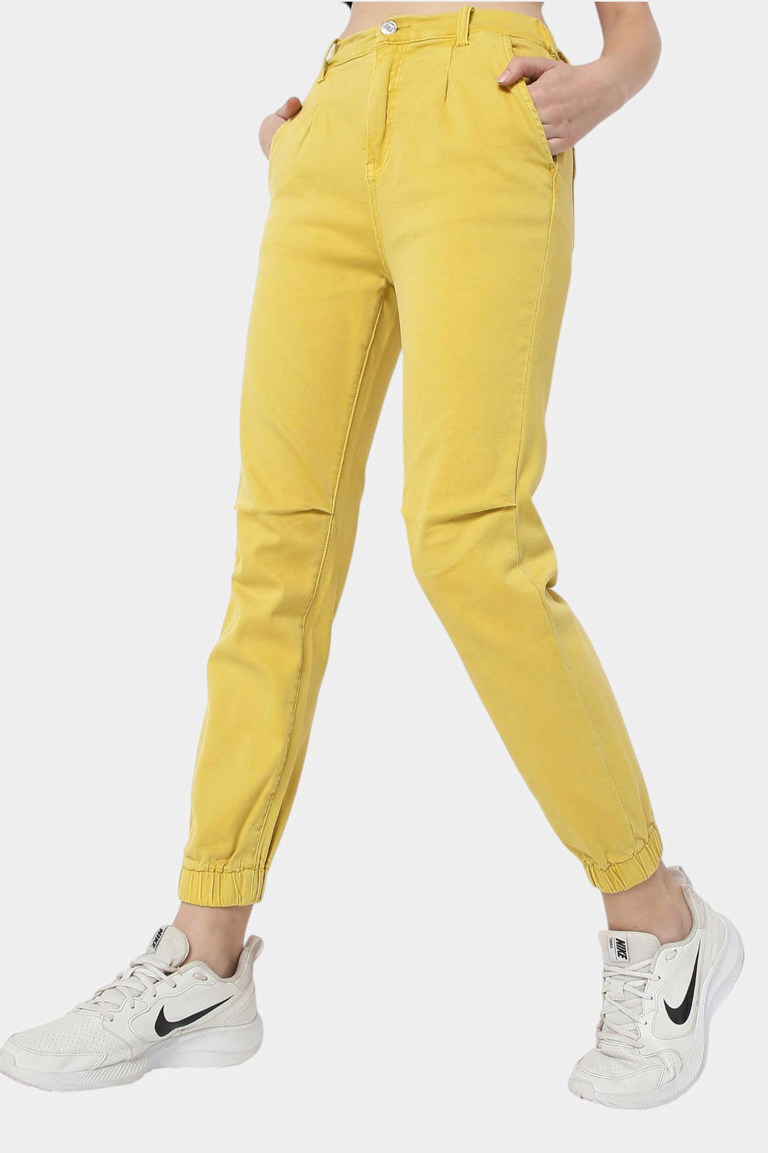 Pleated Jogger Jeans