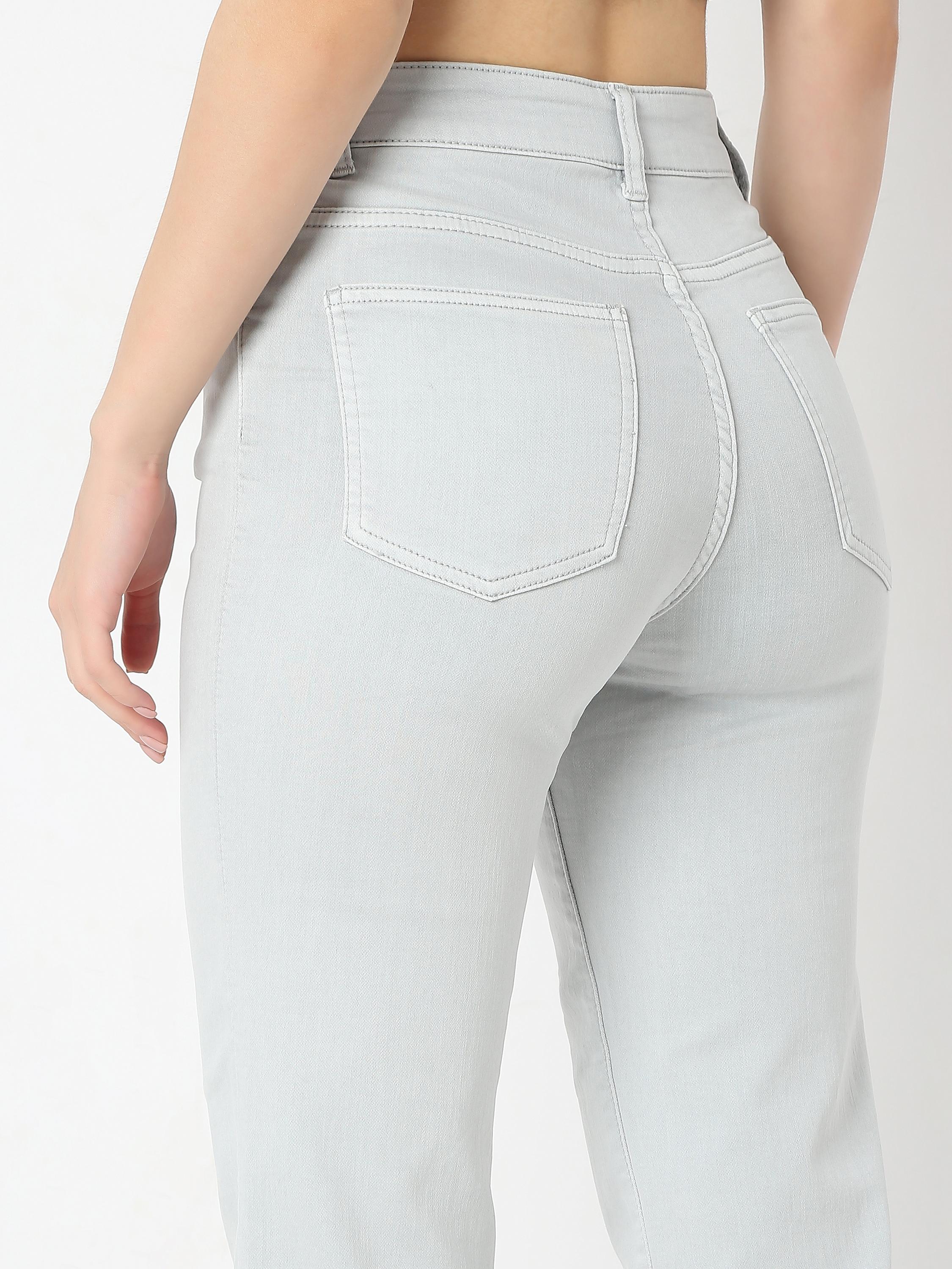 Straight-Leg Cropped Jeans