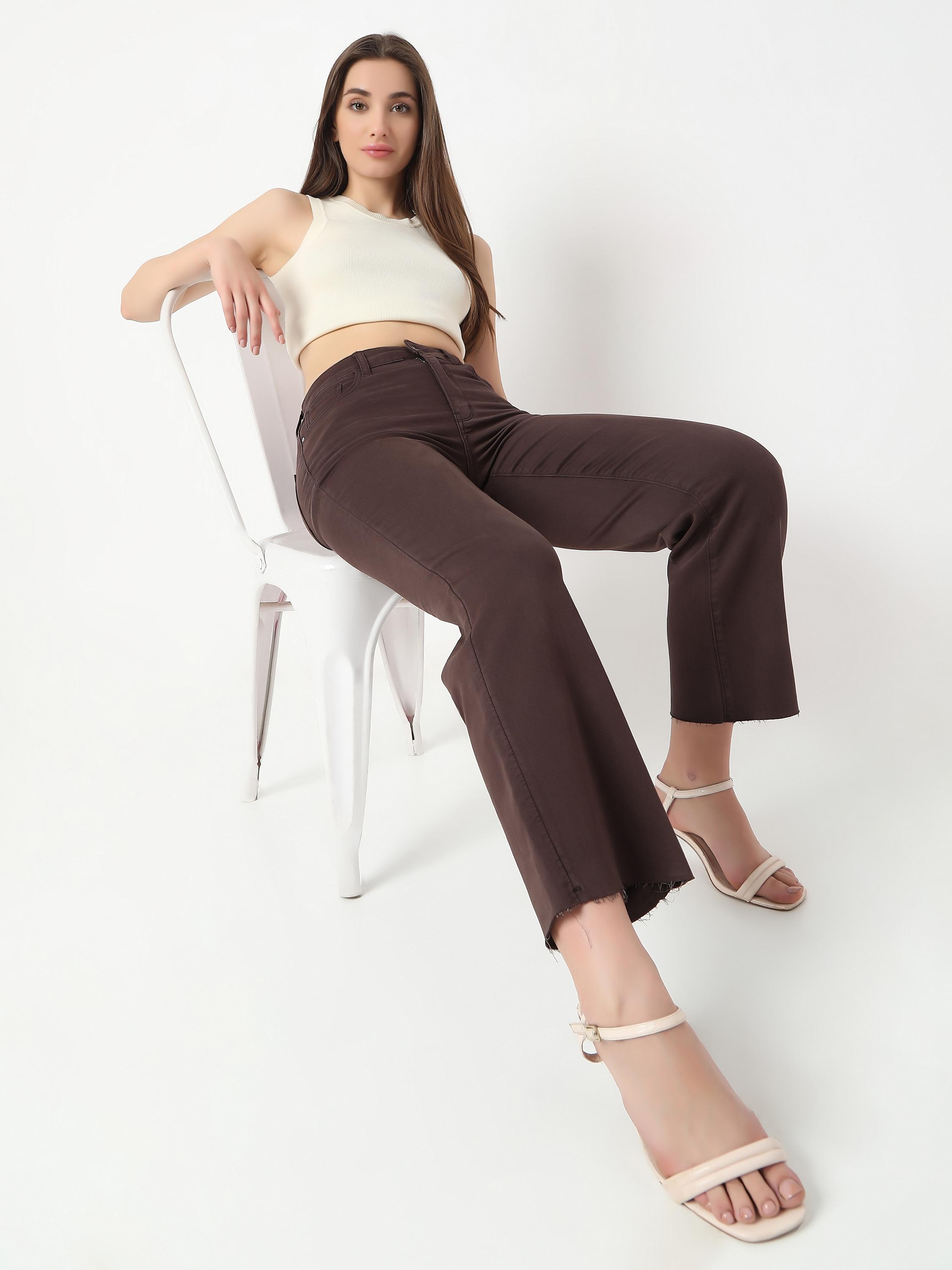 Straight-Leg Cropped Jeans