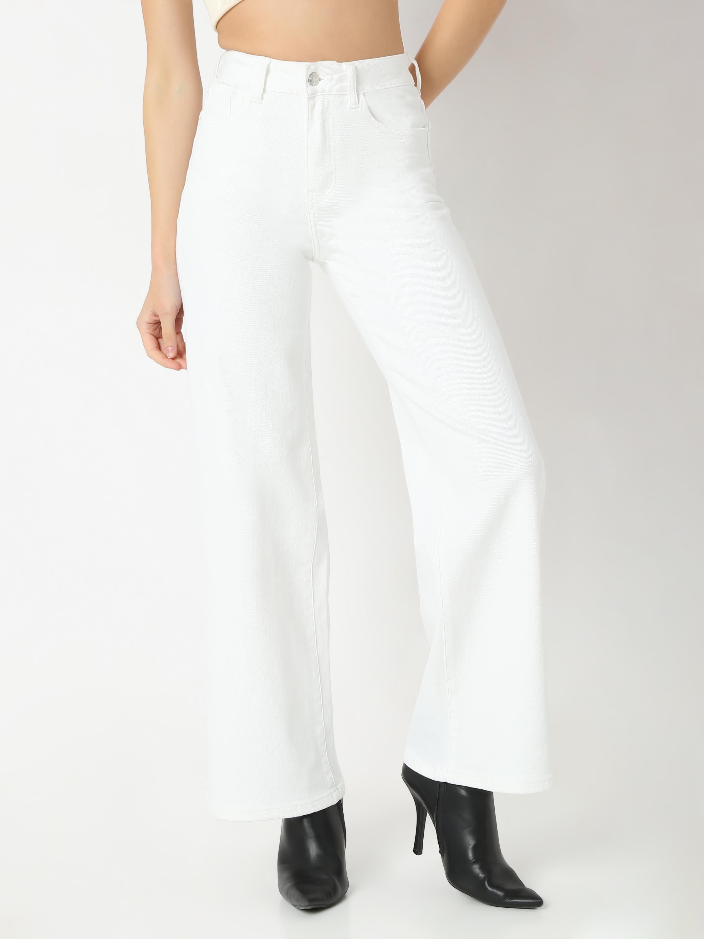 Contemporary Wide-Leg Jeans with Structured Fit