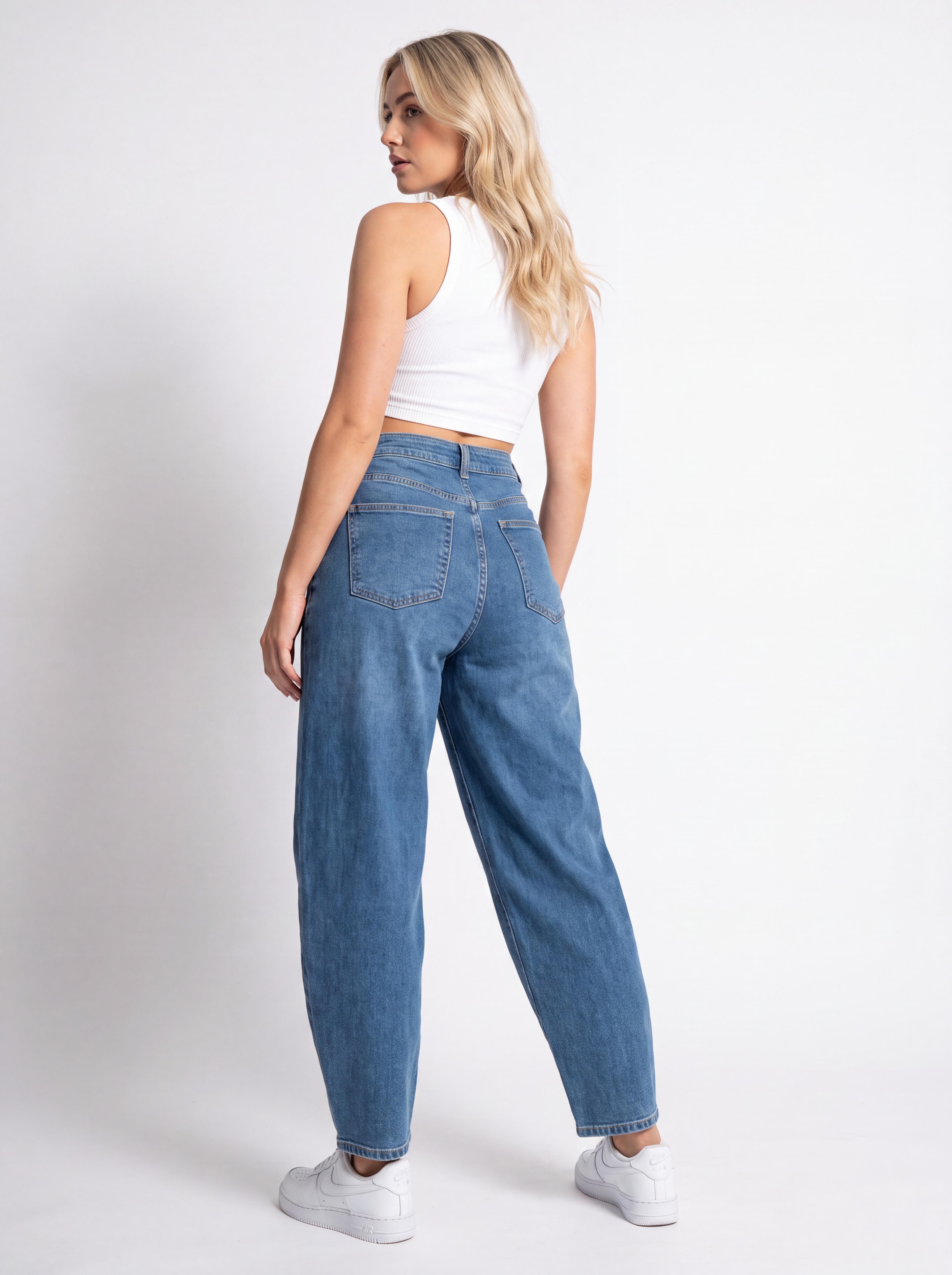 Barrel Leg Jeans