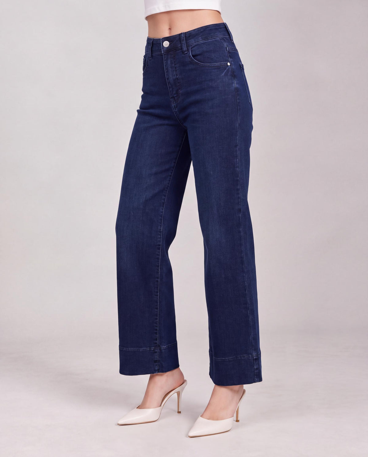 Cropped Dark Blue Jeans with Cuffed Hem