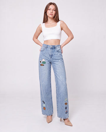 Patch Applique Distressed Straight Leg Jeans