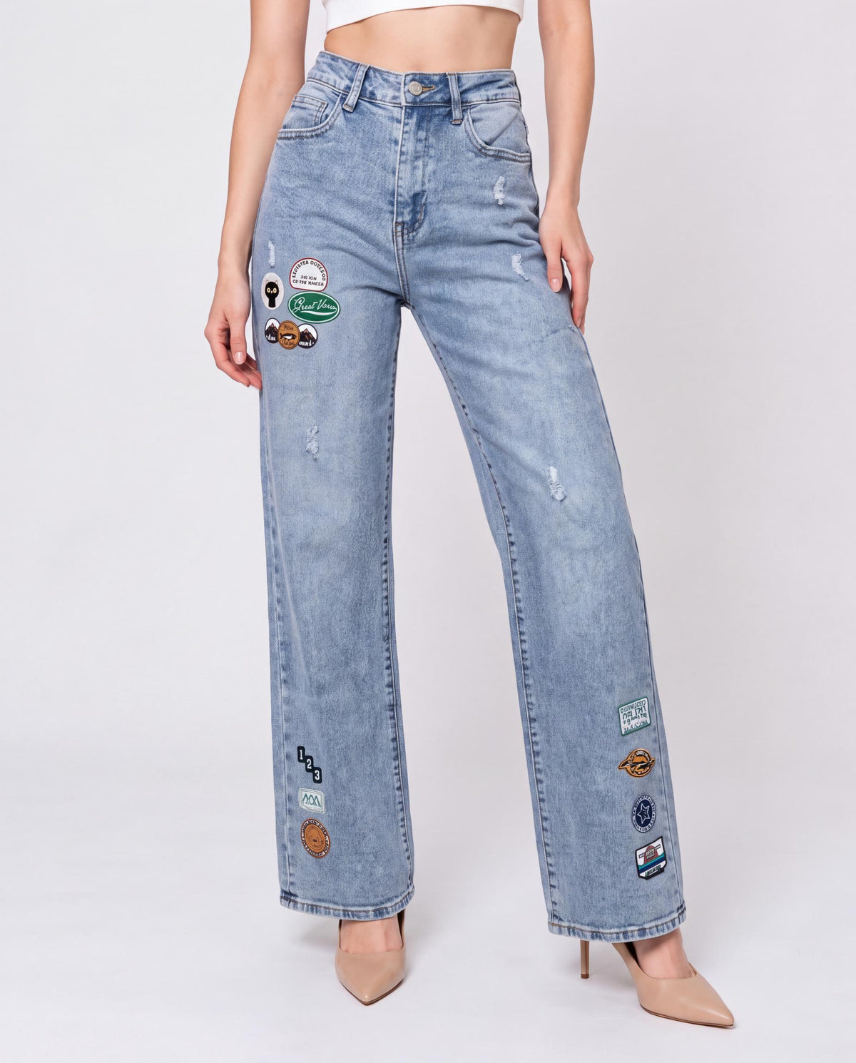 Patch Applique Distressed Straight Leg Jeans