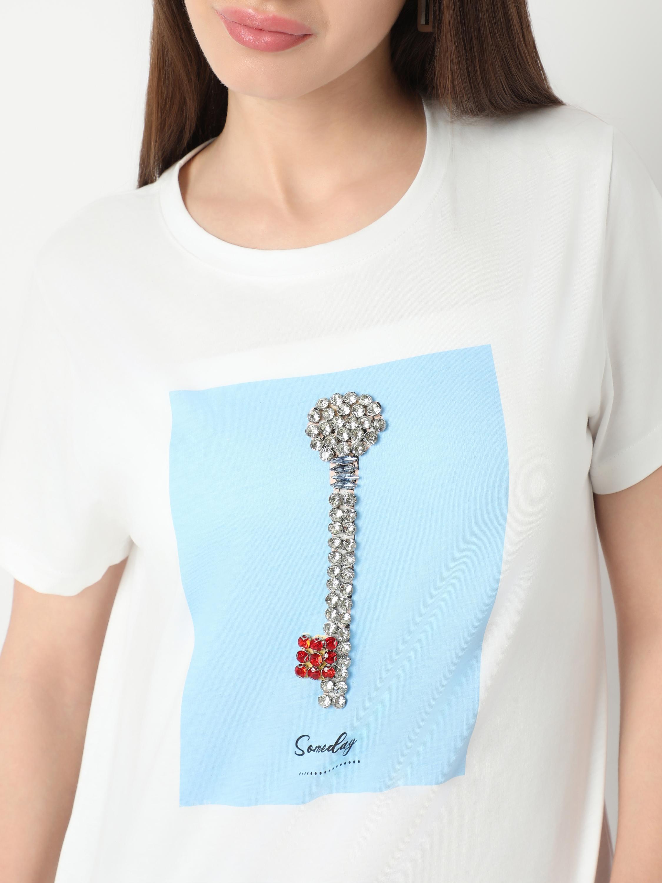 Embellished Graphic Print Top