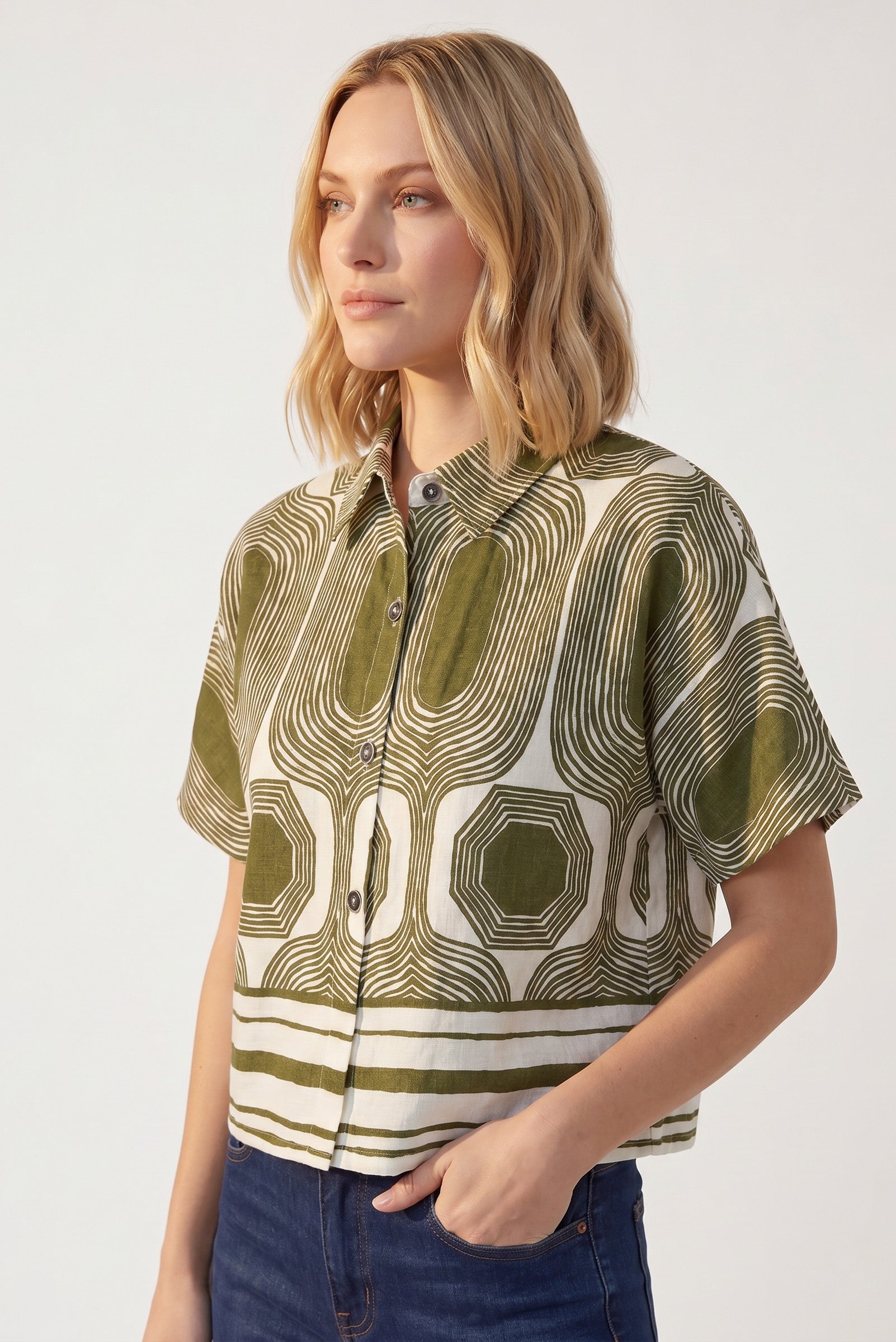 Abstract Print Short Sleeve Knit Pullover Top