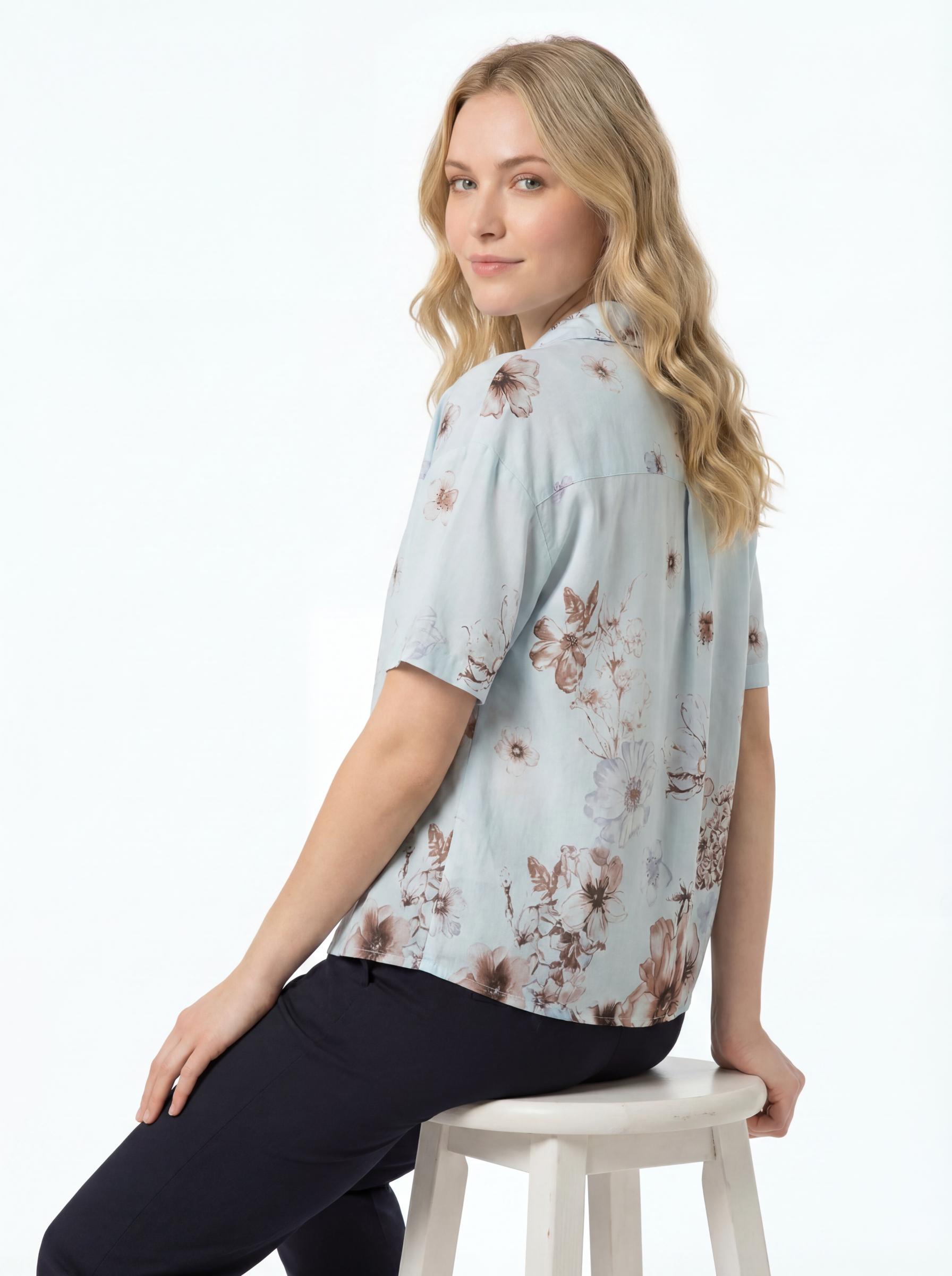Women Floral Print Casual Shirt