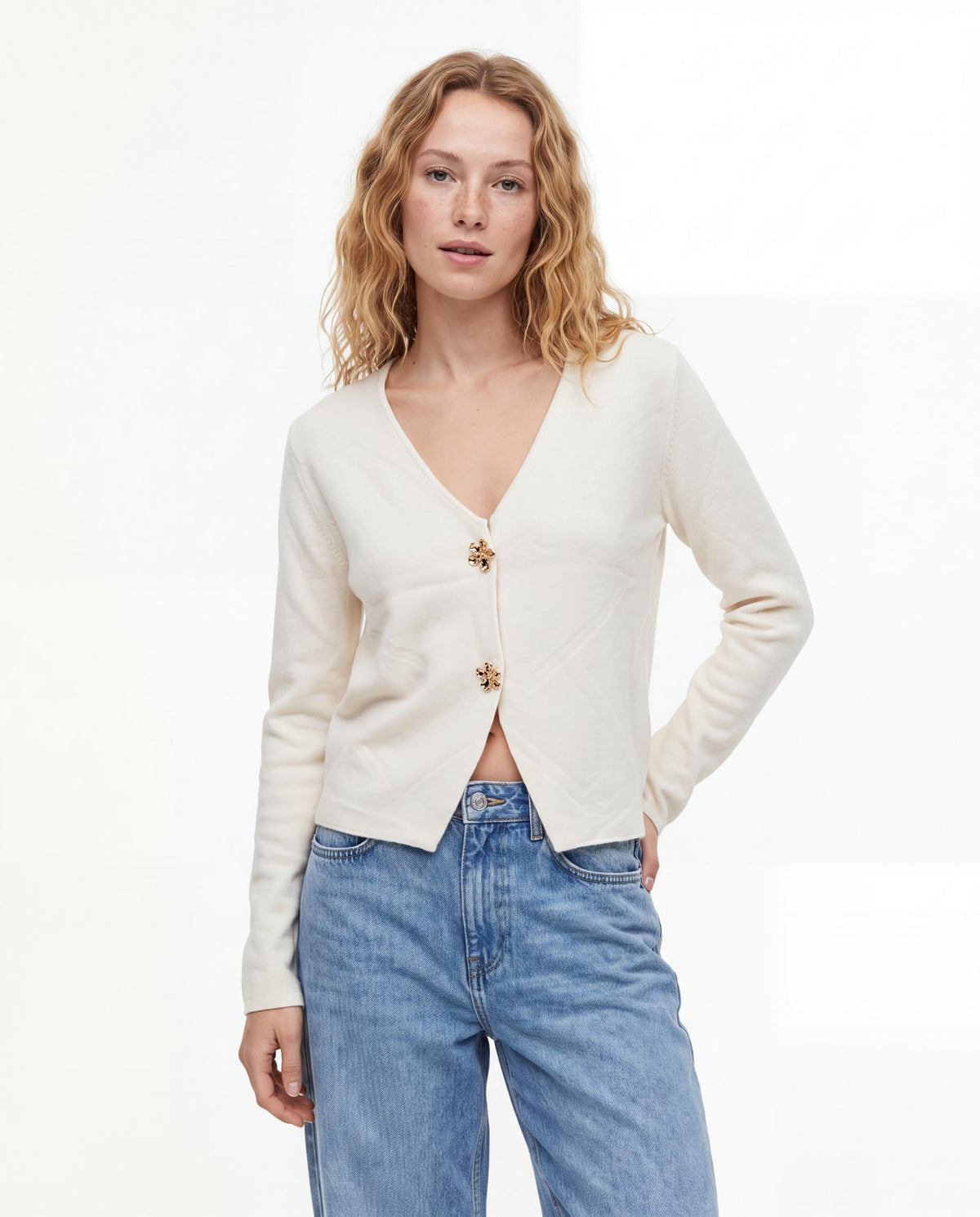 Cropped V-Neck Cardigan