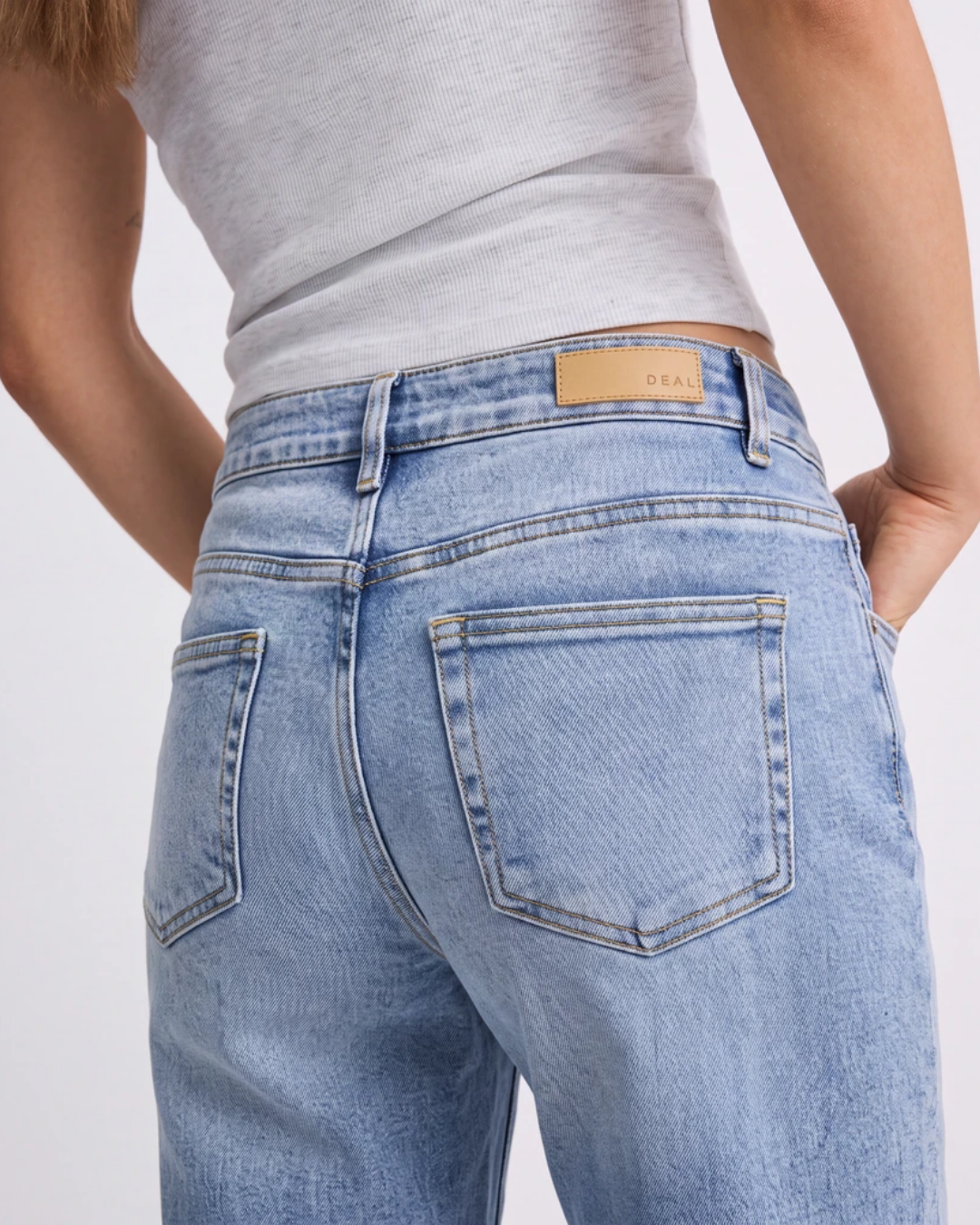Women's Light Blue Floral Embroidered Straight Fit Jeans